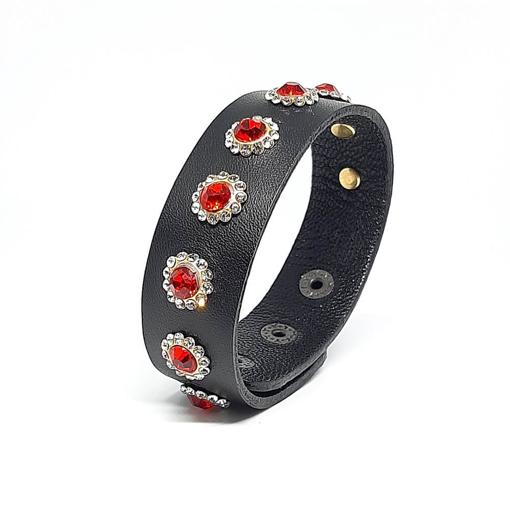 Bracciale in Pelle nero con borchie floreale in pietra