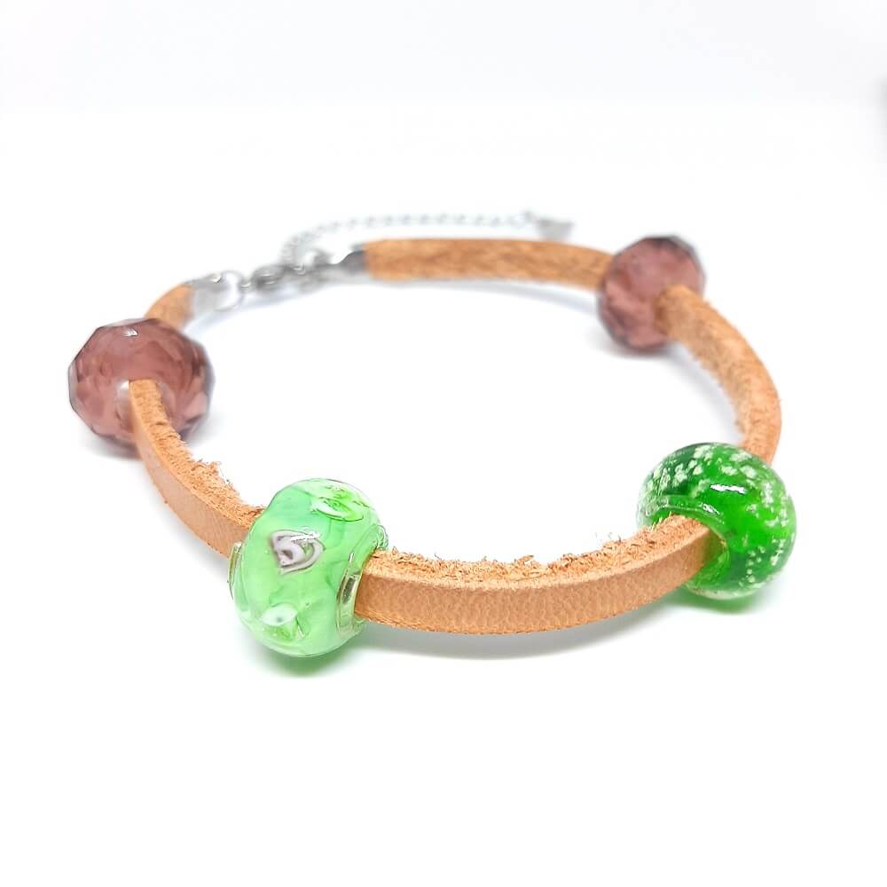 bracciale in pelle marrone naturale con charms in vetro