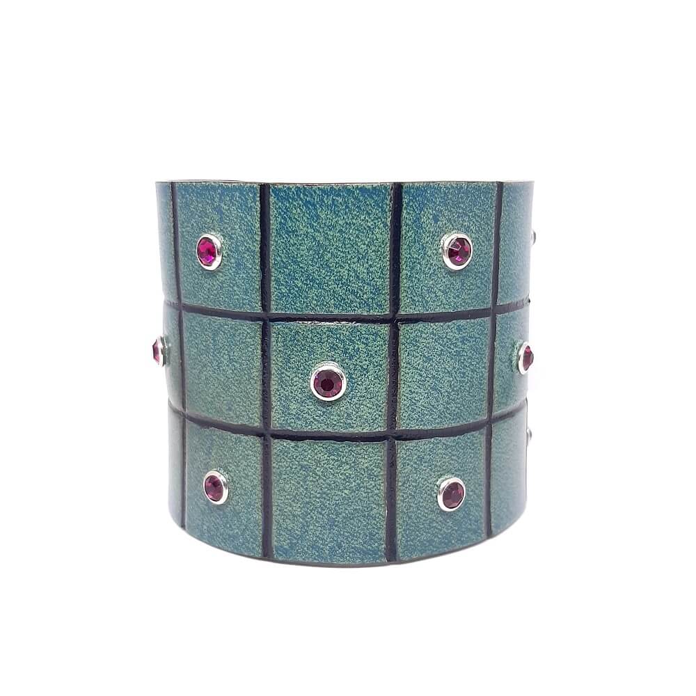 Bracciale in pelle donna artigianale verde sfumato con design cubitale punto luce