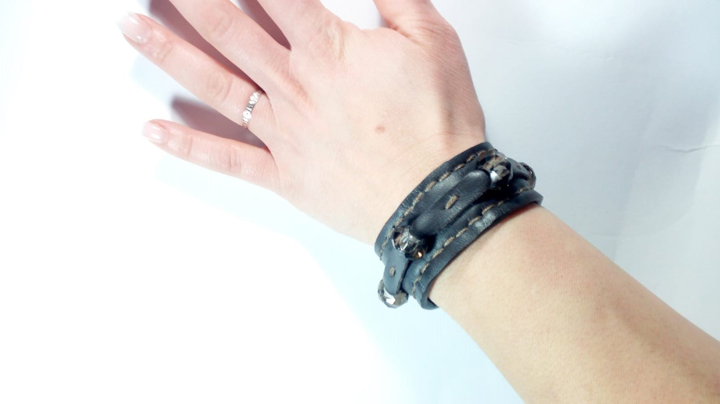 Bracciale in Pelle marrone con Charm Vetro Marrone