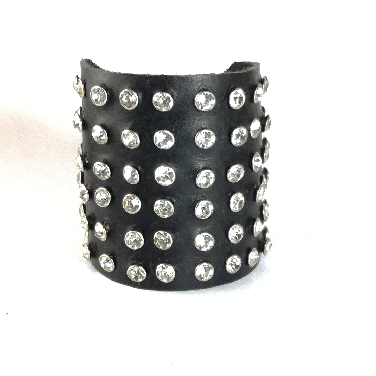 Bracciale in Pelle nero a fascia con pietre in vetro bianco