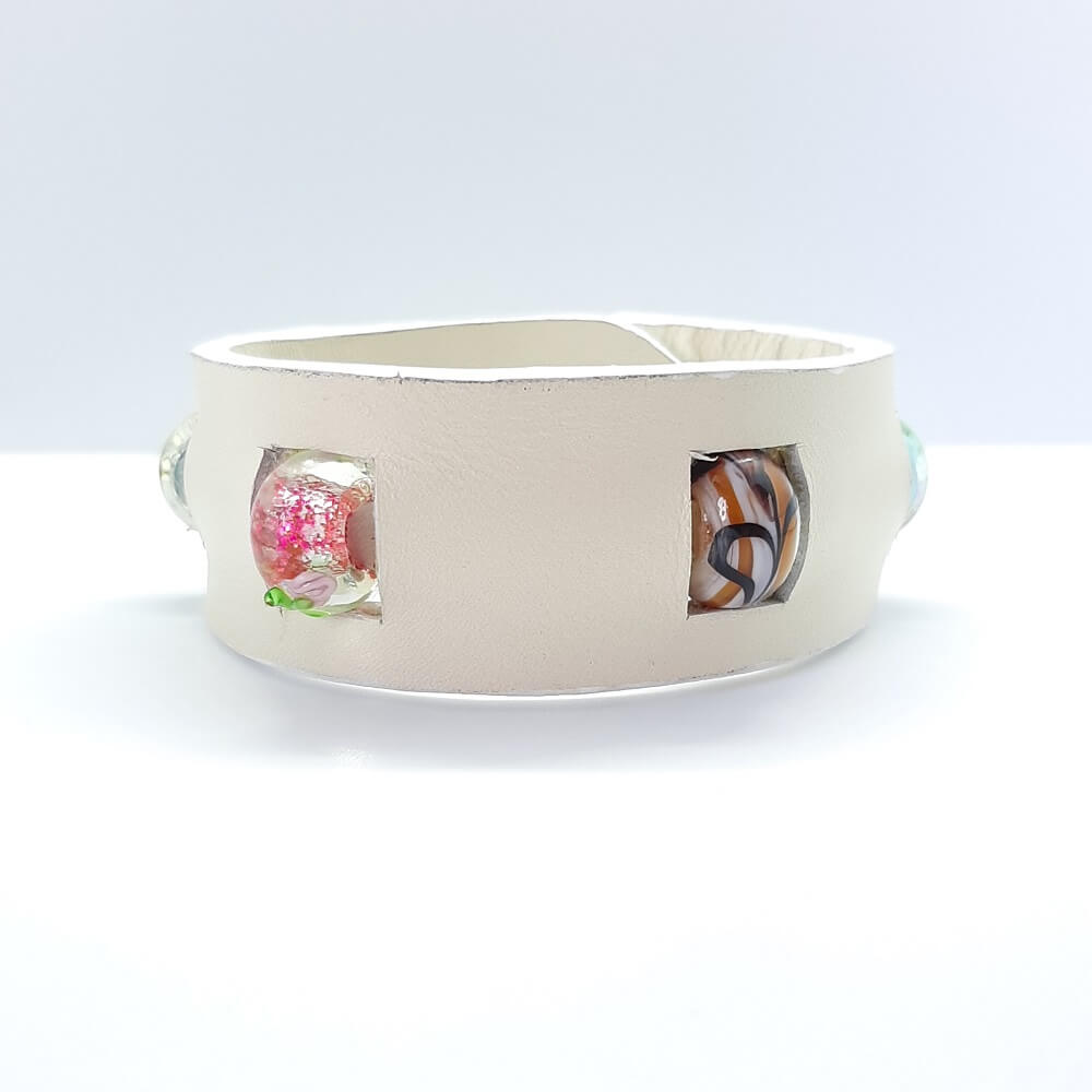 Bracciale in Pelle bianco Fatto a Mano con charm vetro