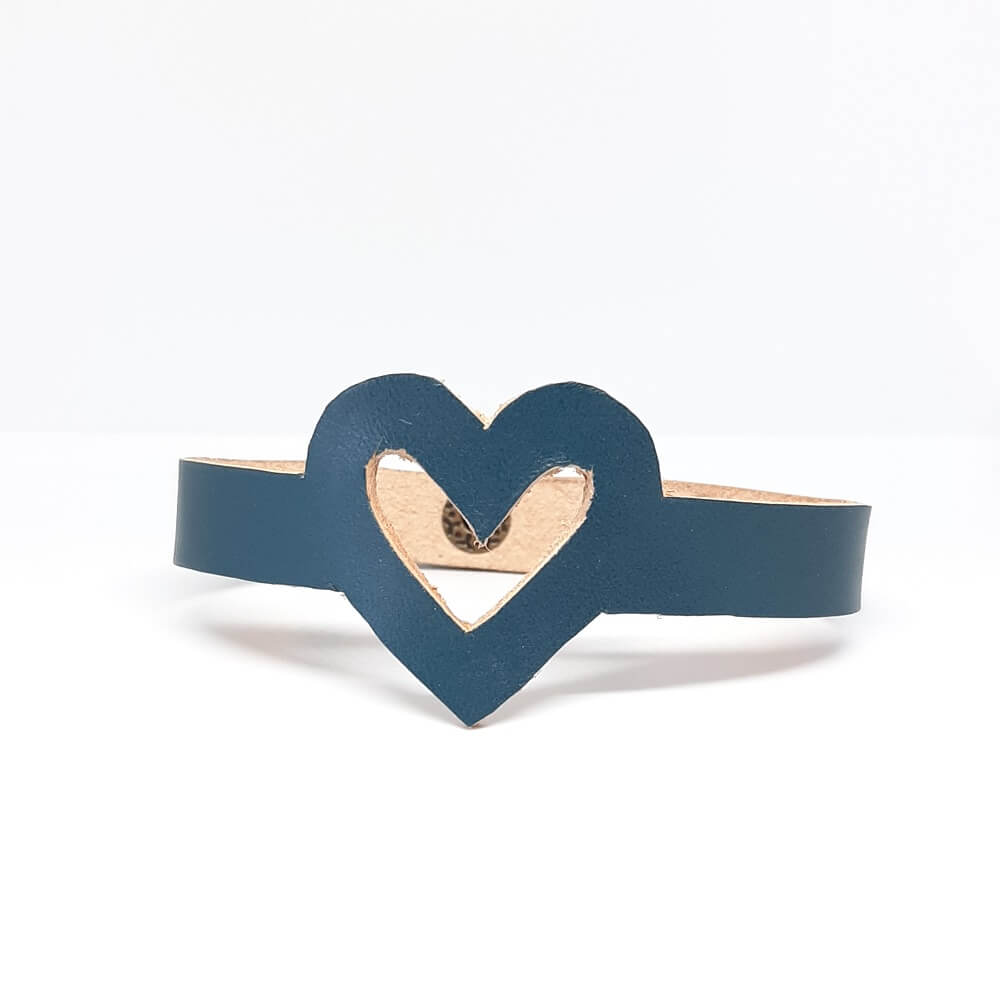 Bracciale in Pelle verde Fatto a Mano design cuore