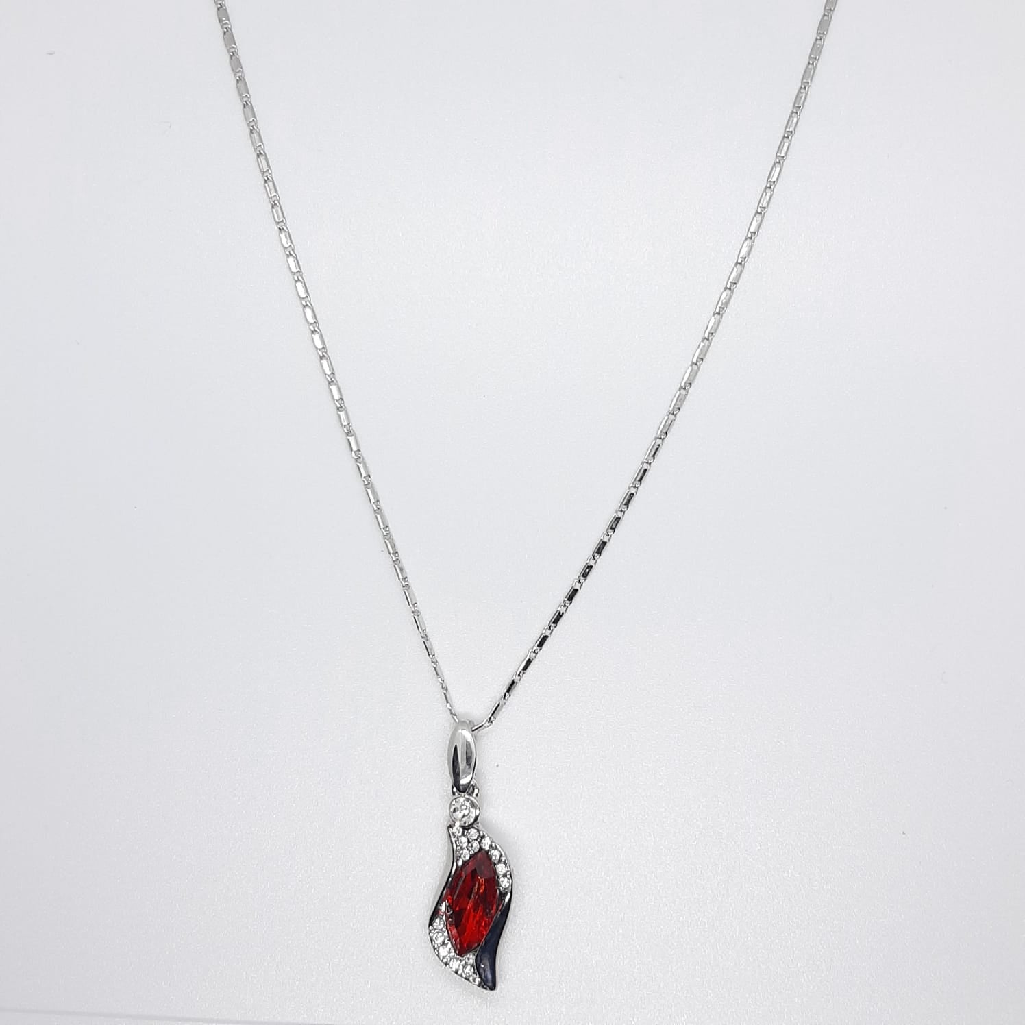 collana goccia rosso