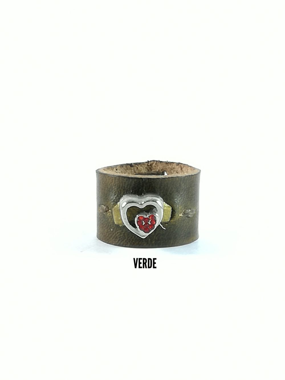 Anello in pelle verde con charm cuore con zircone