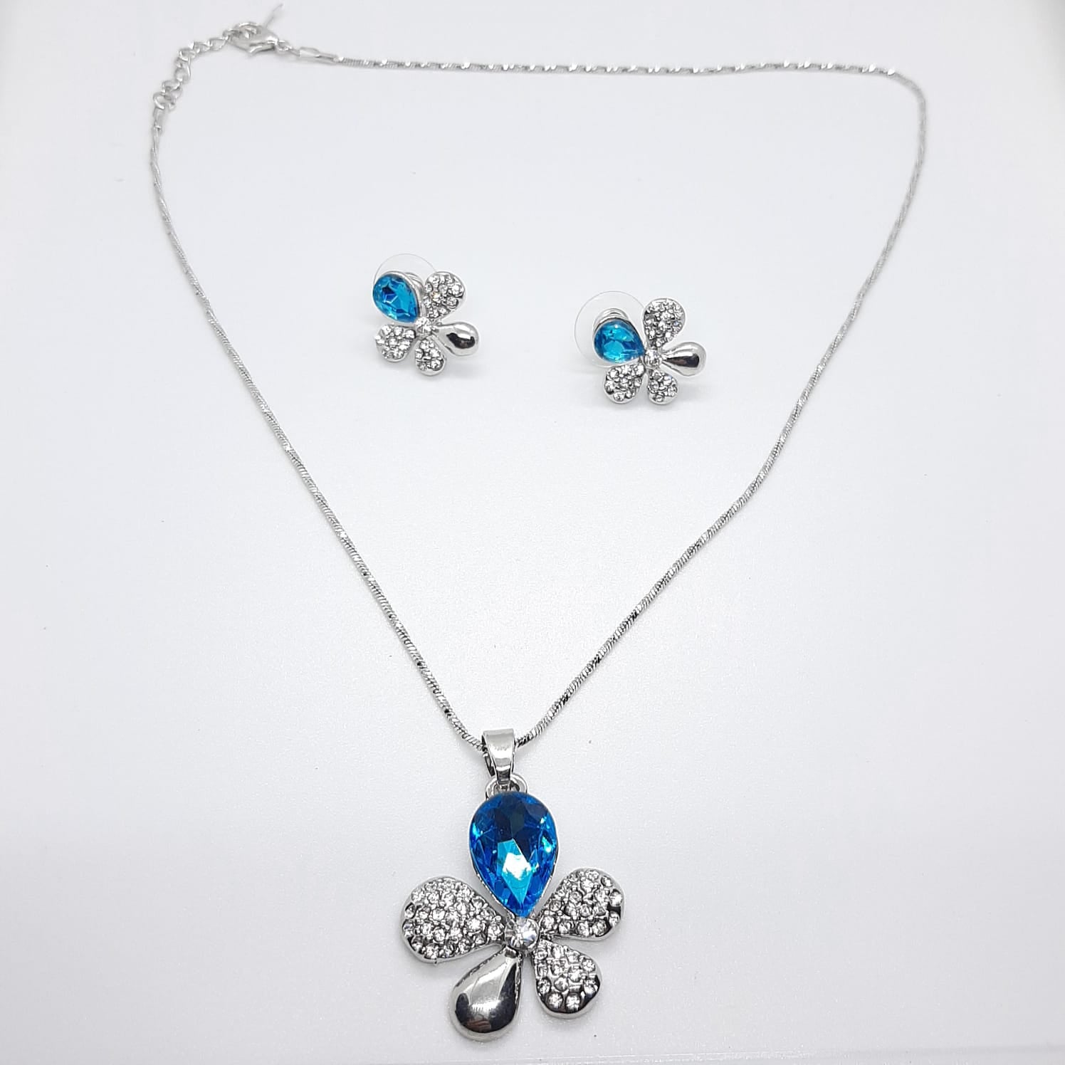 parure set fiore blu