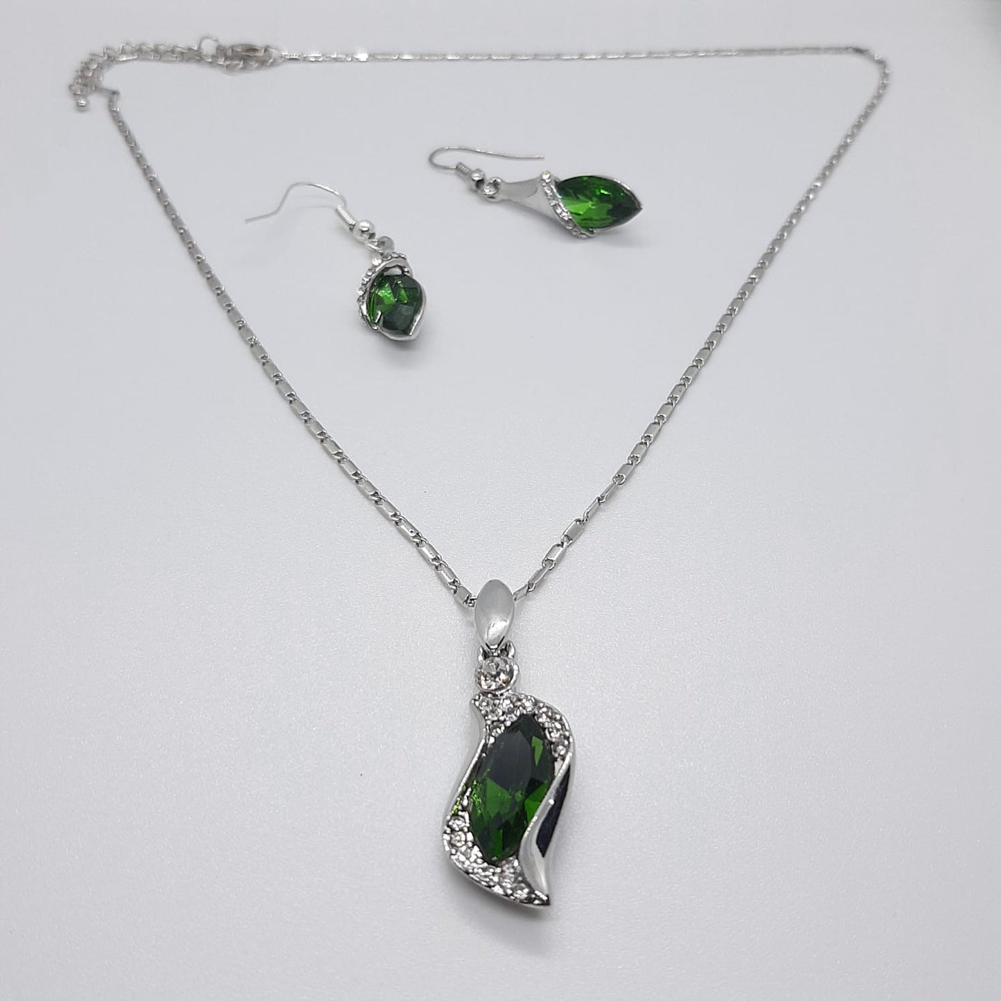 parure set goccia verde