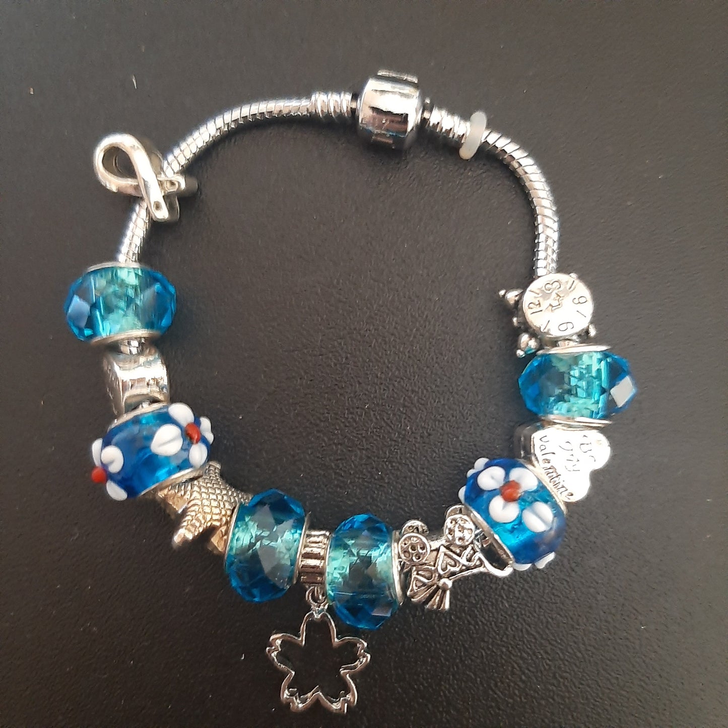 Charm bracelet